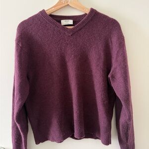 Aritzia Essential Cashmere Context Sweater